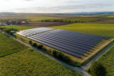 Auringon syleily: Matka aurinkoenergiateknologiaan