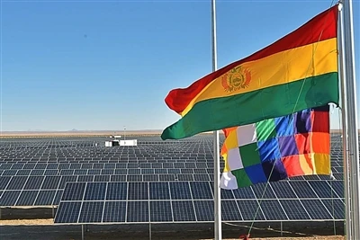 Bolivian energian varaministeri kiittää Kiinan uusiutuvaa kehitystä, silmien ...